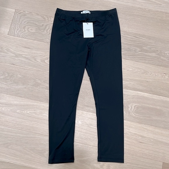 NWT UCHUU MONTREAL Basic 3/4 Leggings - Black - Size S (4-6) - Picture 4 of 10